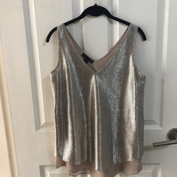 JW Style Tops - JW Gold Metallic Top